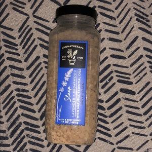 Bath & Body Works Aromatherapy Sleep Bath Soak